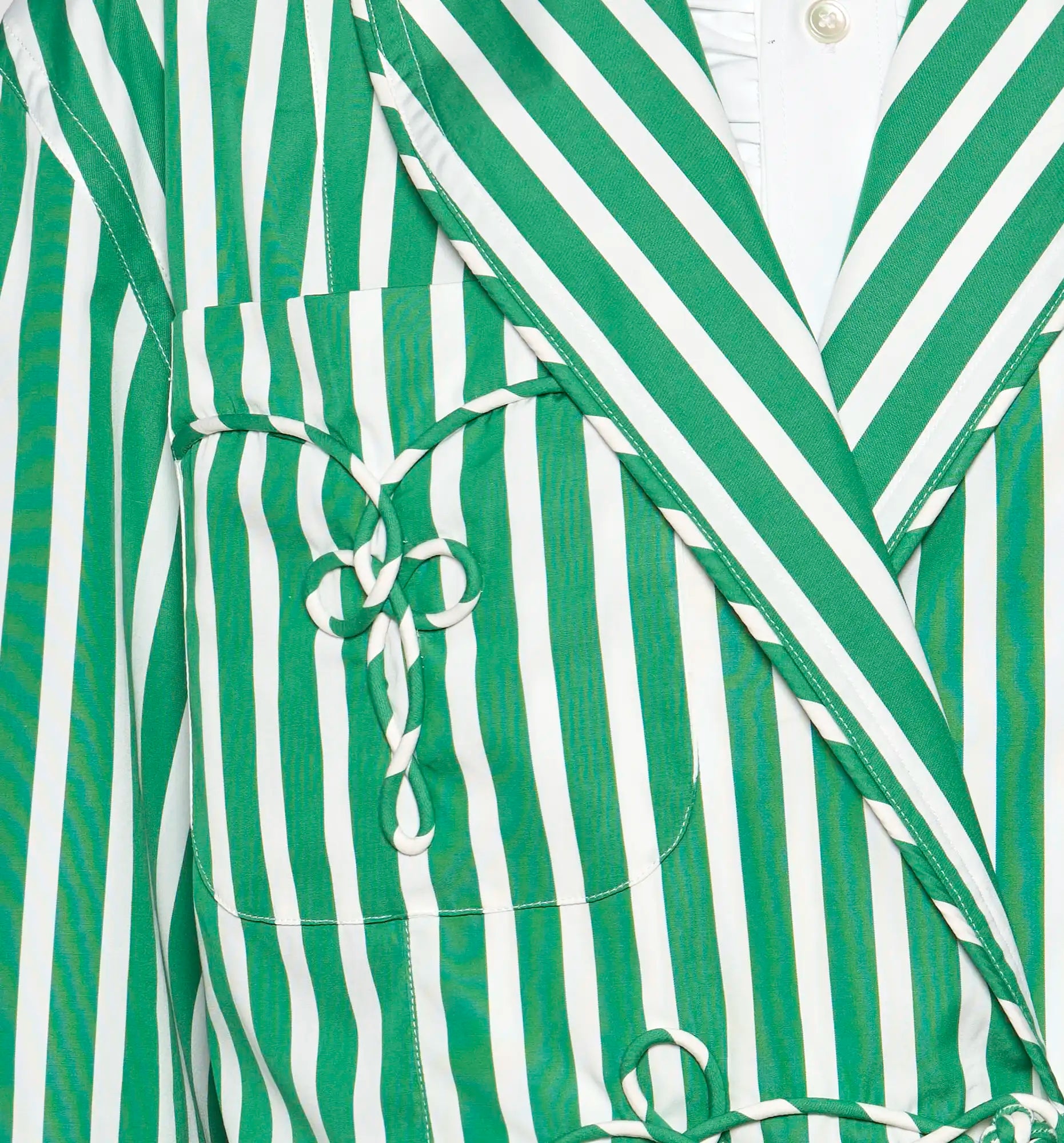 EMBROIDERED SMOKING JACKET