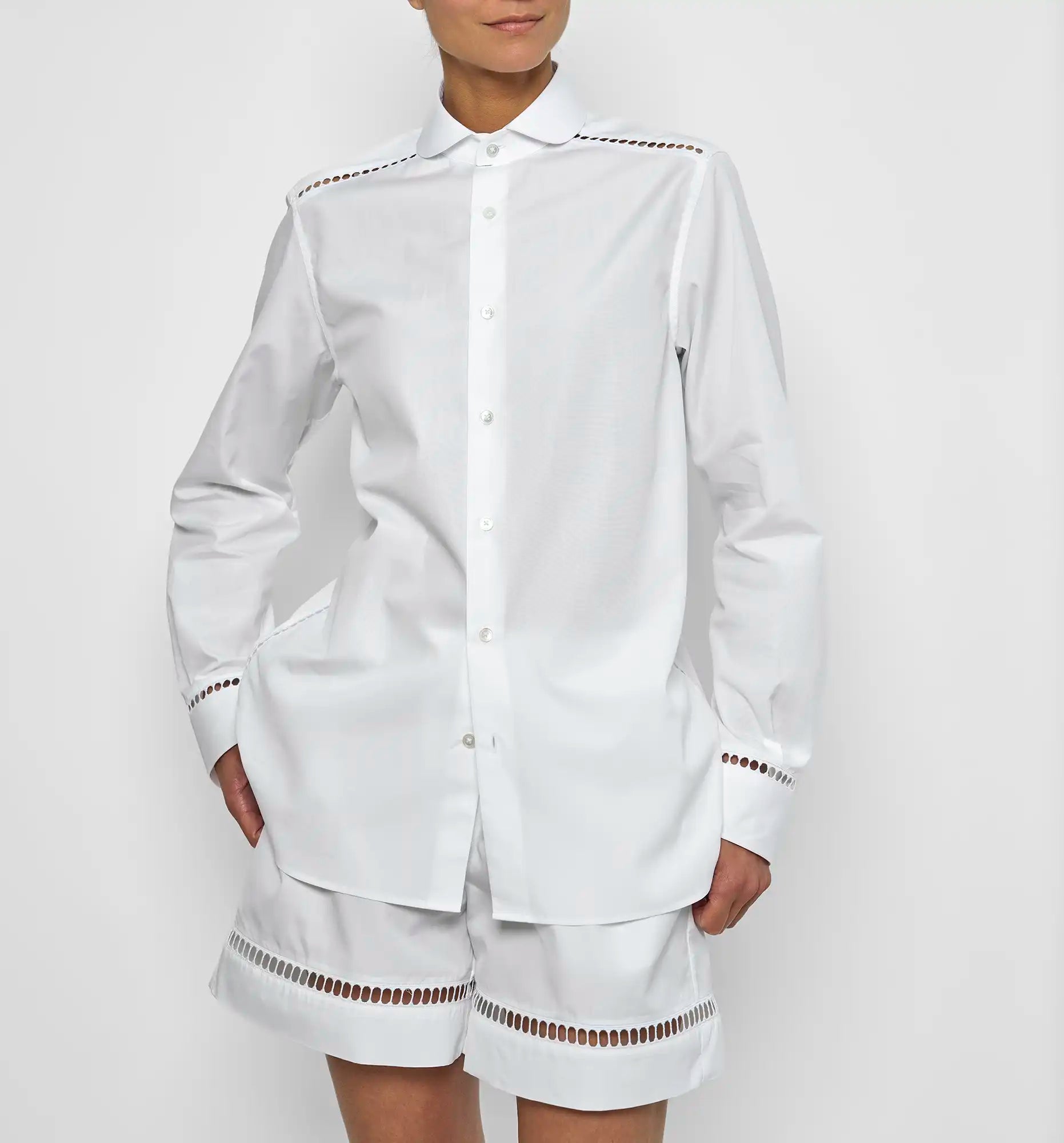 Sébline – Women's white cotton poplin venetian chemise de garçon with shorts, front on-model view