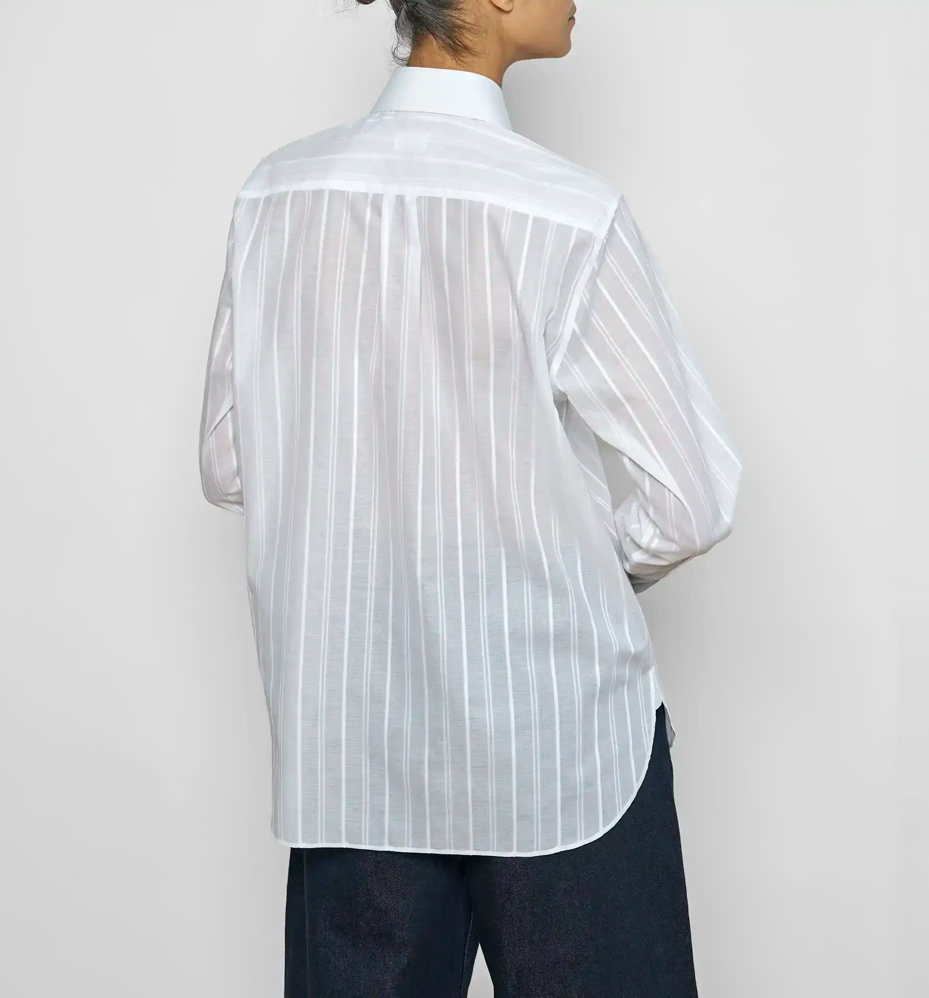 Sébline – White striped Work Shirt, back on-model view